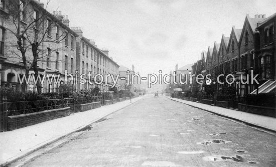 Osborne Road, Finsbury Park, London. c.1914